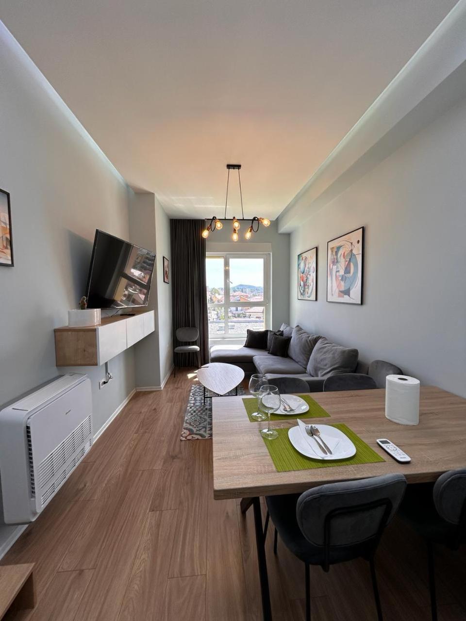 Picasso Apartment ティラナ エクステリア 写真