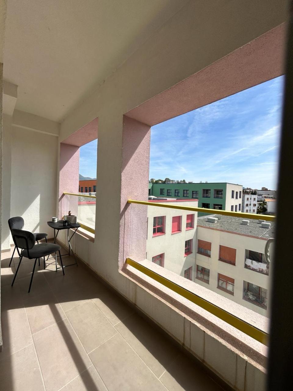 Picasso Apartment ティラナ エクステリア 写真